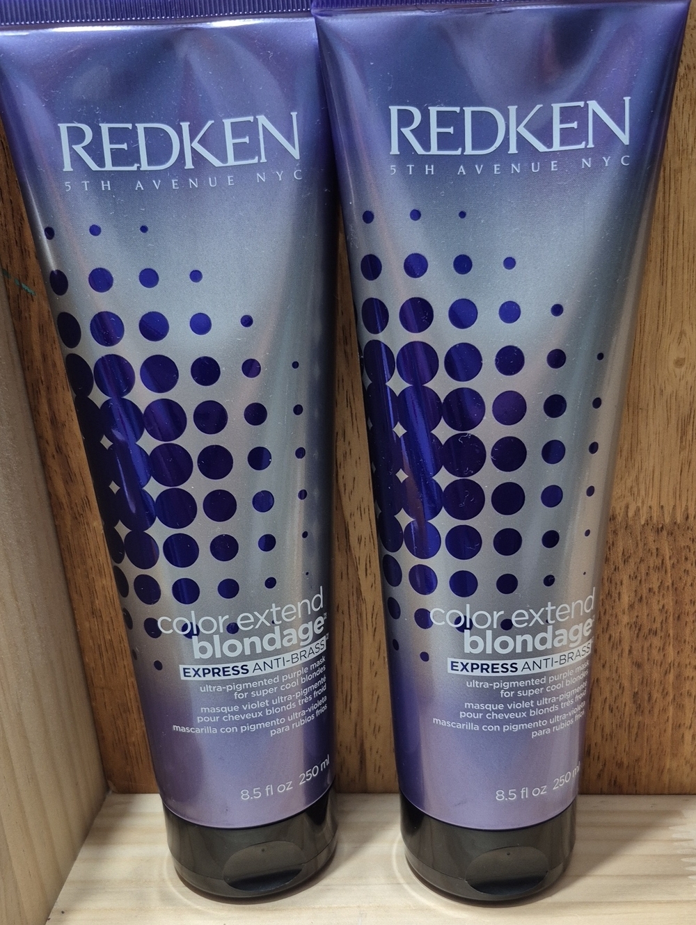 Redken purple and silver Color Extend Blondage Anti-Brass Hair Mask (set of 2)